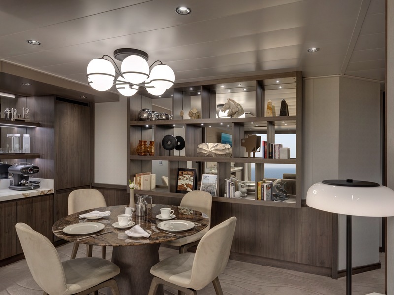 Cove Residence with Whirlpool